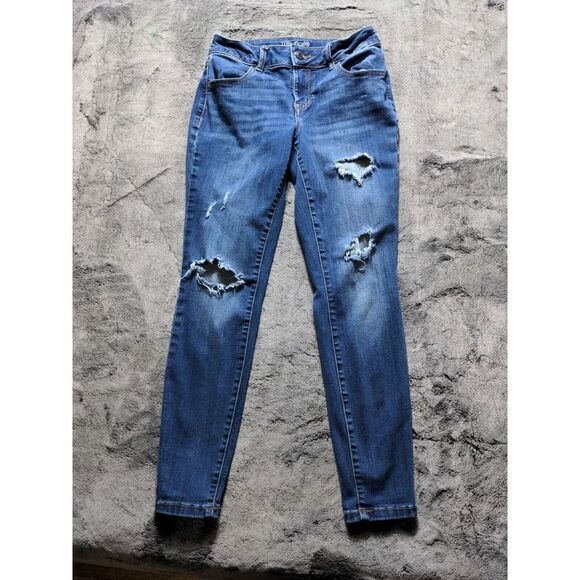 Maurices Denim - Maurices Mid-Rise Distressed Jeans Women's Size XS Short Medium Wash